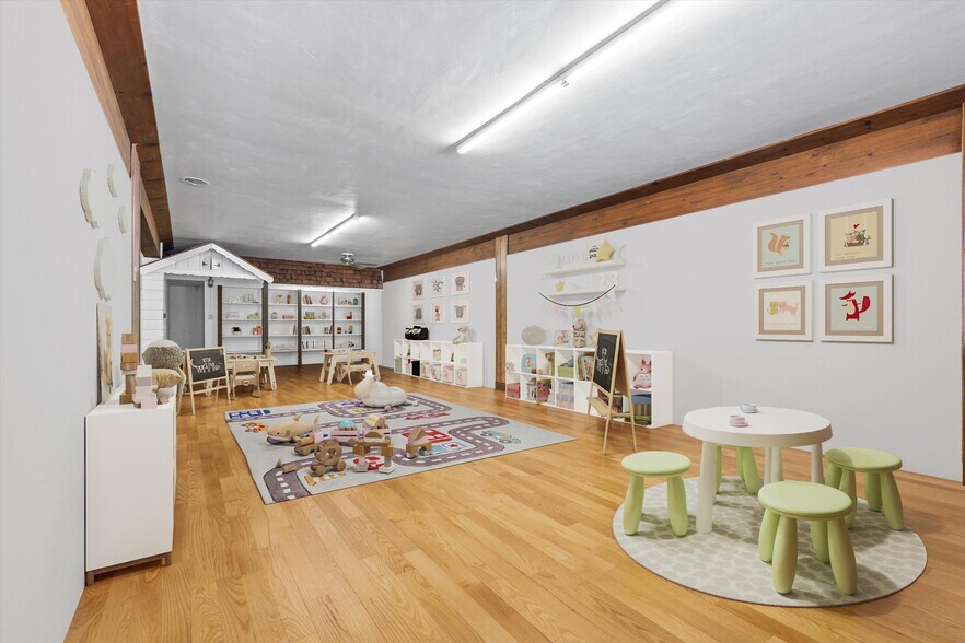 More Photos Of 16 Tobias St, Kernville Storefront Retail Residential For Sale