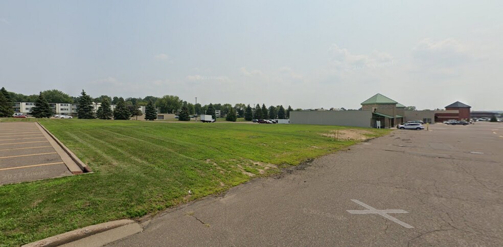 More Photos Of 2621 North Clairemont Ave, Eau Claire Land For Sale