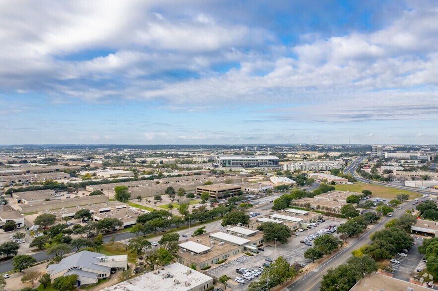 More Photos Of 2111 Kramer Ln, Austin Loft Creative Space For Lease