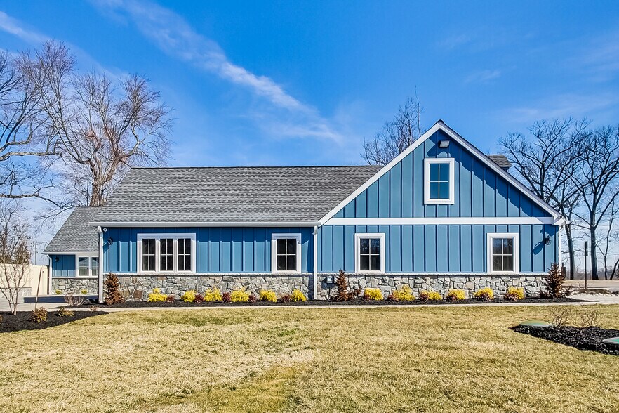 More Photos Of 5420 Olney Laytonsville Rd, Olney Auto Dealership For Lease