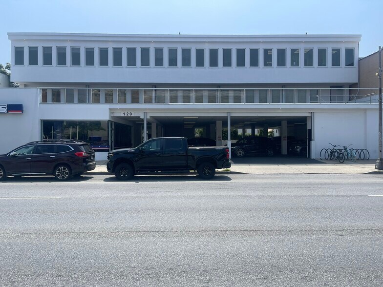 More Photos Of 120 W Park Ave, Long Beach Office For Sale