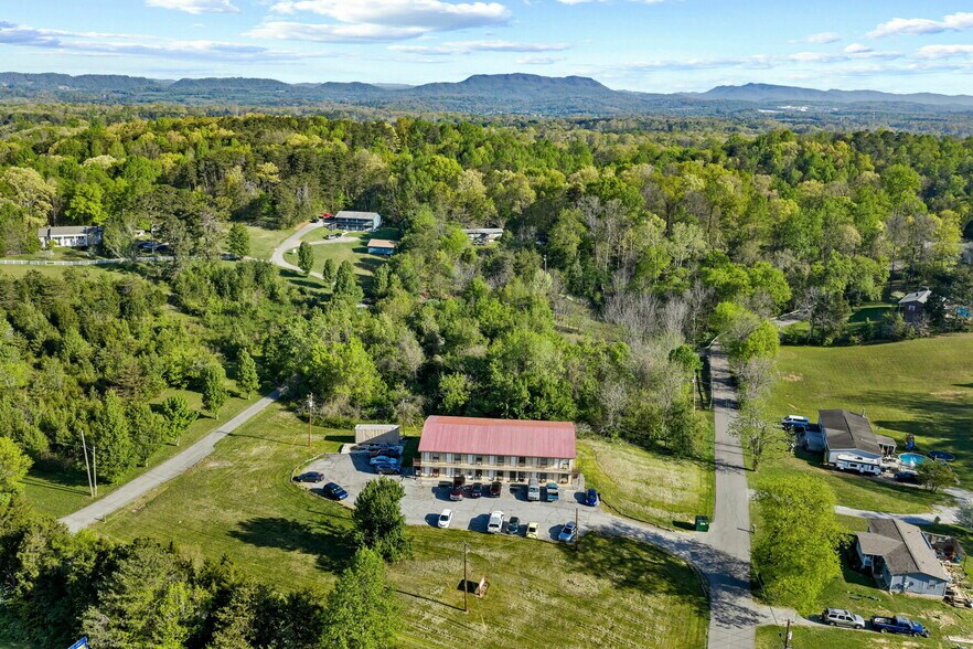 More Photos Of 1068 Wooddale Church Rd, Strawberry Plains Apartments For Sale