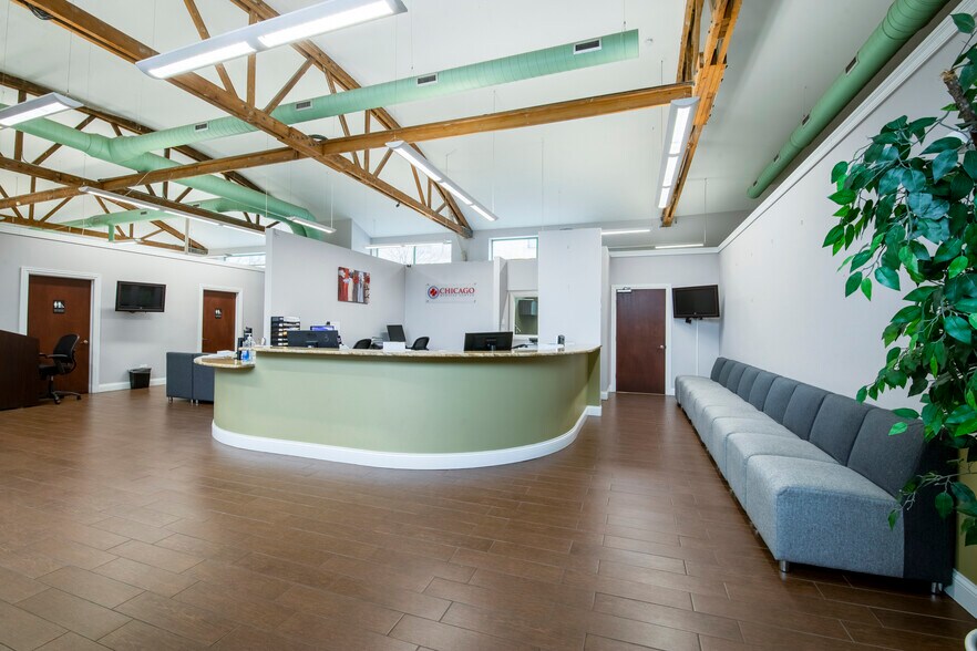 More Photos Of 3650 W Armitage Ave, Chicago Office For Sale