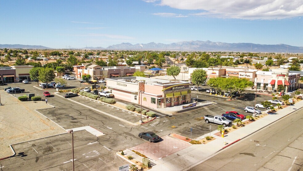 Primary Photo Of 13625 Bear Valley Rd, Victorville Fast Food For Sale