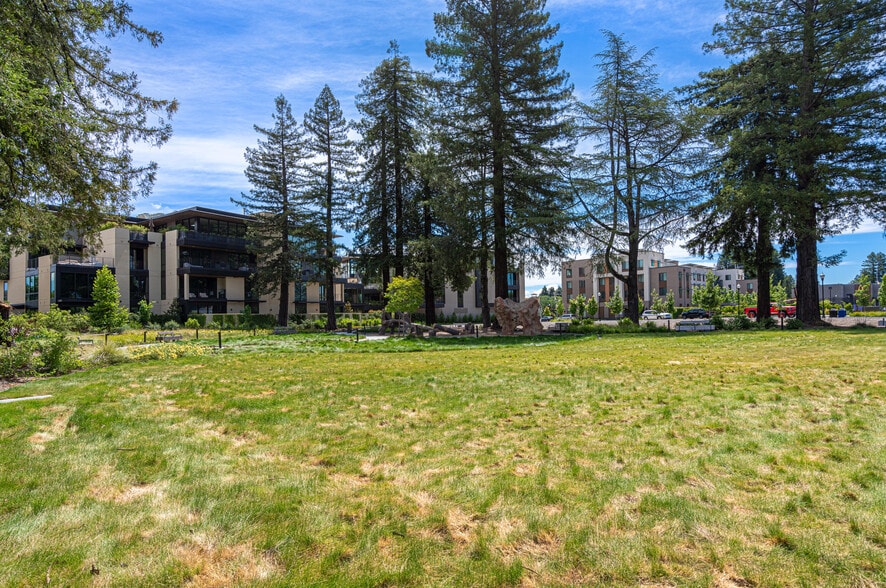 More Photos Of 164-170 Healdsburg Ave, Healdsburg General Retail For Sale