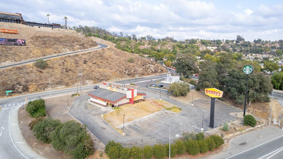 More Photos Of 1504 Gillette Rd, Pomona General Retail For Sale