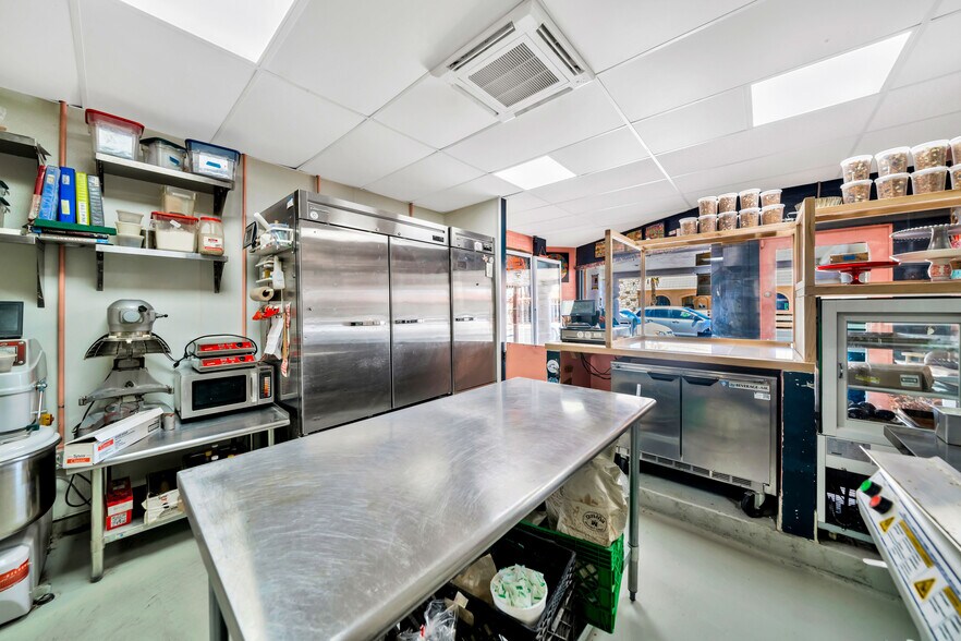 More Photos Of 73489 29 Palms Hwy, Twentynine Palms Restaurant For Sale