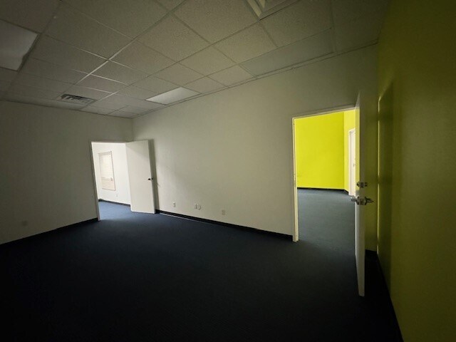 More Photos Of 500 8th Ave, Fort Worth Medical For Lease