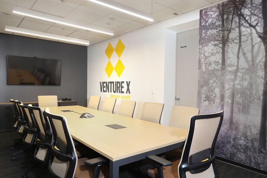 More Photos Of 2000 S Colorado Blvd, Denver Office Residential For Lease