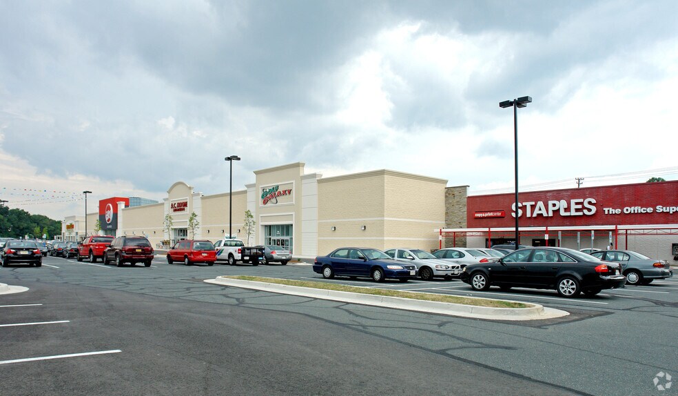 More Photos Of 801-819 Goucher Blvd, Towson Unknown For Lease
