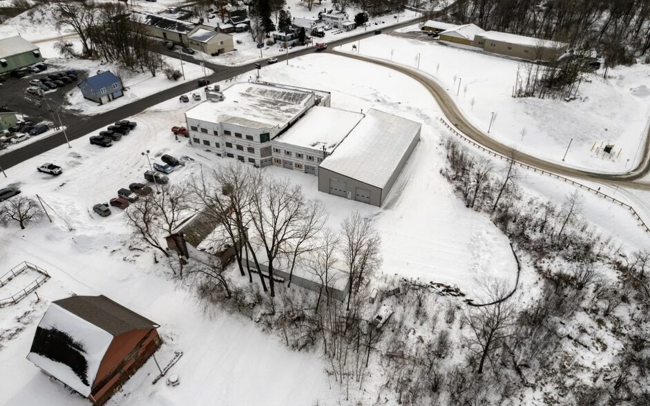 More Photos Of 511 N Perry St, Johnstown General Retail For Sale