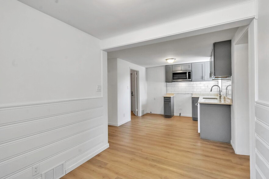 More Photos Of 12482 Broadway St, Alden General Retail For Sale