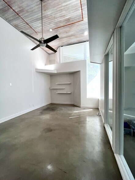 More Photos Of 721 NE 3rd Ave, Fort Lauderdale Office For Lease