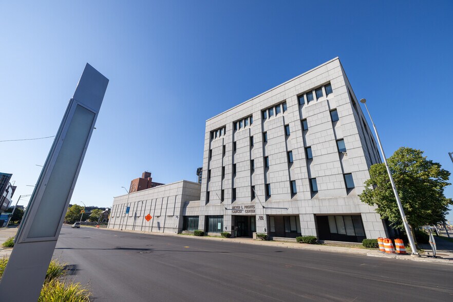 More Photos Of 110 E Warren Ave, Detroit Medical For Lease