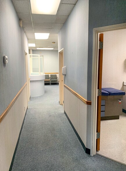 More Photos Of 266 White Plains Rd, Eastchester Office For Sale