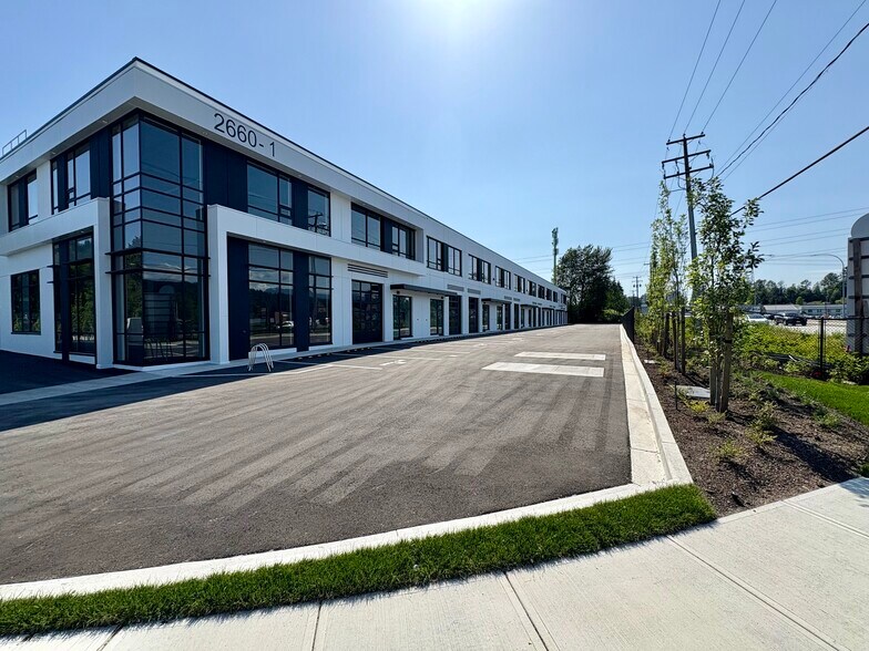 More Photos Of 2660 Barnet Hwy, Coquitlam Warehouse For Sale