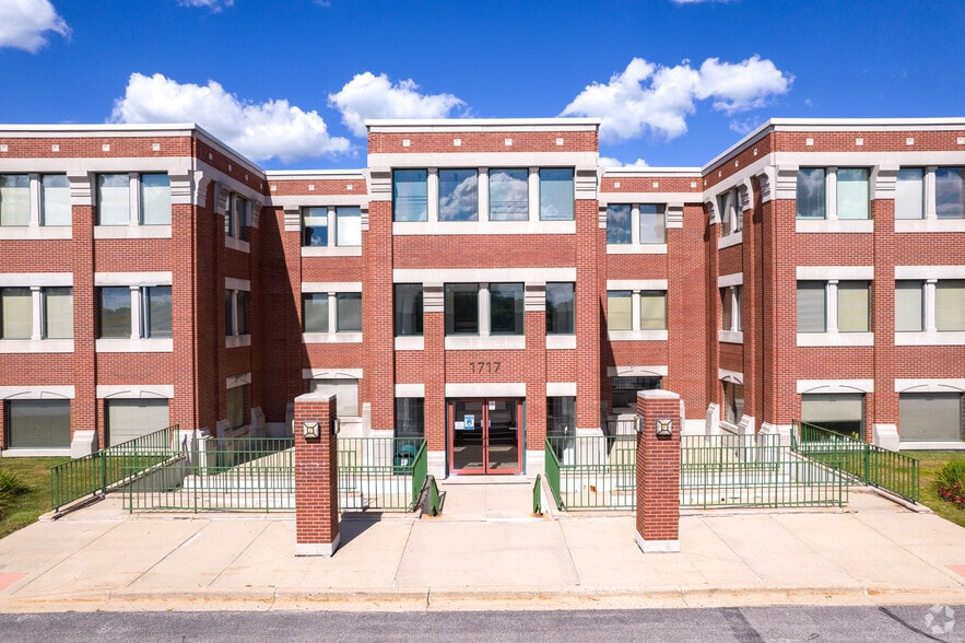More Photos Of 1717 Deerfield Rd, Deerfield Office For Lease