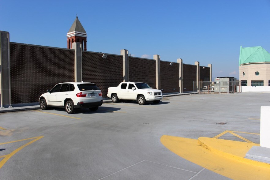 More Photos Of 501 Broad St, Rome Office For Lease