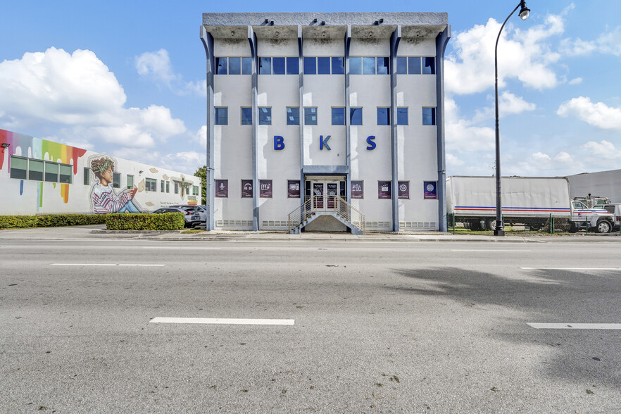 Primary Photo Of 5465 NW 36th St, Miami Office For Lease