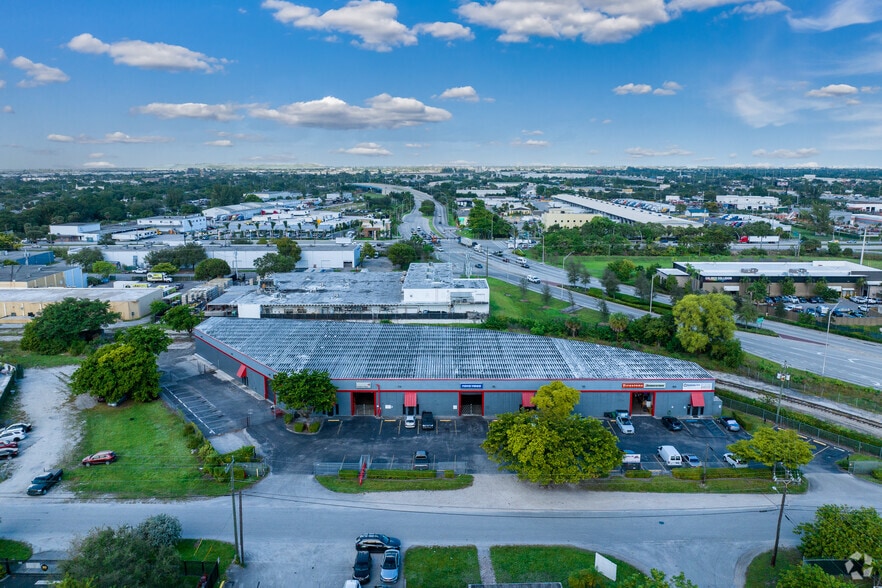 More Photos Of 1301 SW 2nd St, Pompano Beach Warehouse For Sale