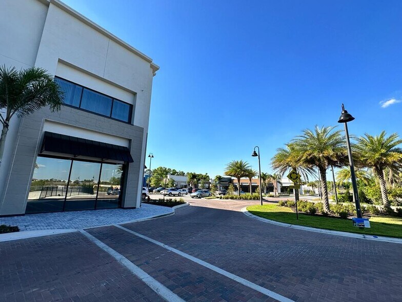 More Photos Of 1711 Amazing Way, Ocoee Storefront Retail Office For Lease