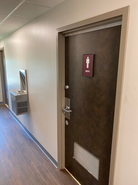 More Photos Of 109 44th Ave E, Bradenton Medical For Lease