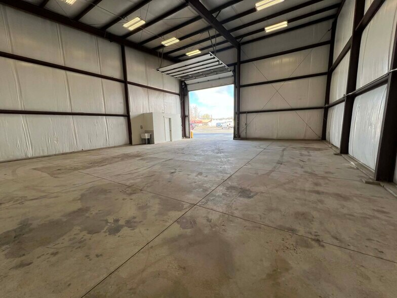 More Photos Of 325 E 2000 N, Ogden Warehouse For Lease