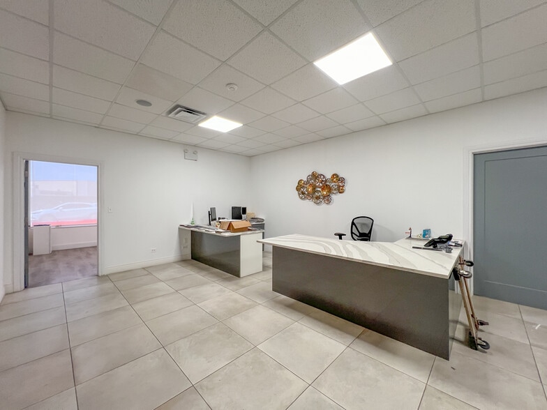 More Photos Of 3541-3545 N Elston Ave, Chicago Storefront For Sale