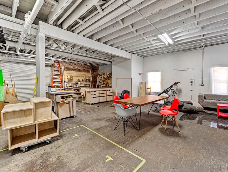 More Photos Of 118 W 36th St, Los Angeles Flex For Lease