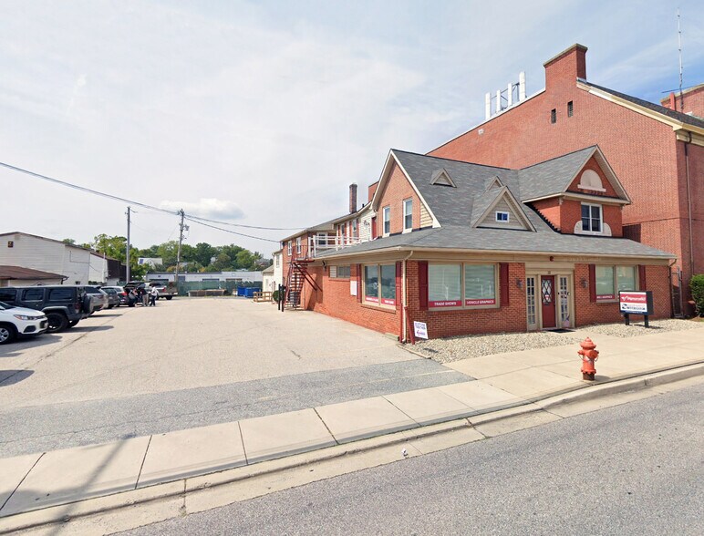 More Photos Of 22 Bloomsbury Ave, Catonsville Office For Lease