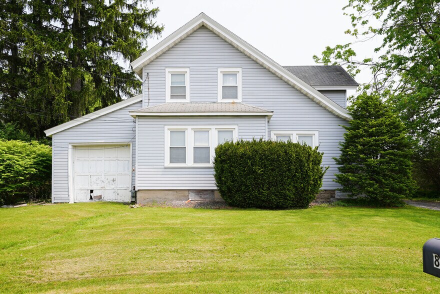 More Photos Of 8662 Brewerton Rd, Cicero Industrial For Sale