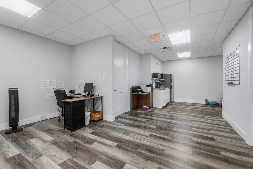 More Photos Of 9100 Belvedere Rd, Royal Palm Beach Loft Creative Space For Sale