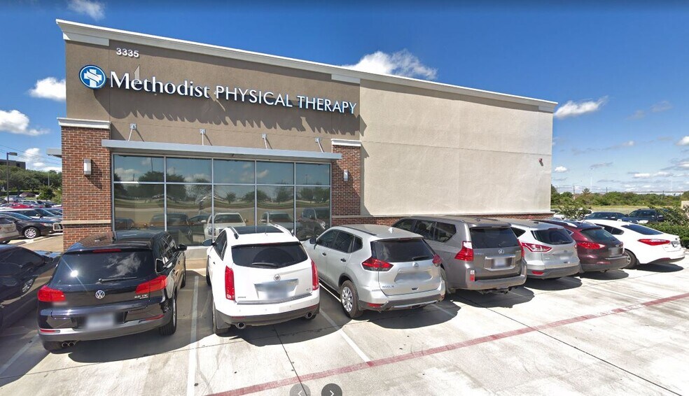 More Photos Of 3321-3335 Wheatland Rd, Dallas General Retail For Sale