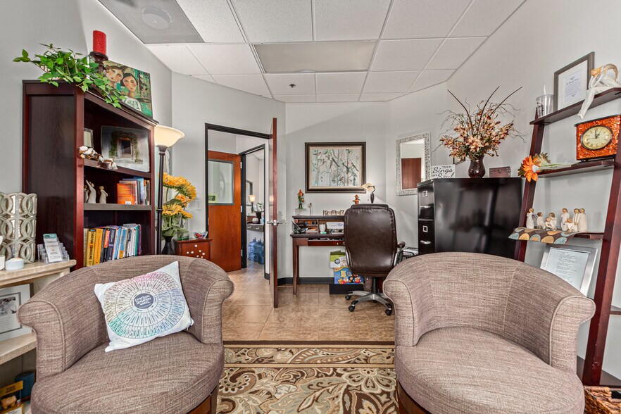 More Photos Of 1425 W Elliot Rd, Gilbert Medical For Lease