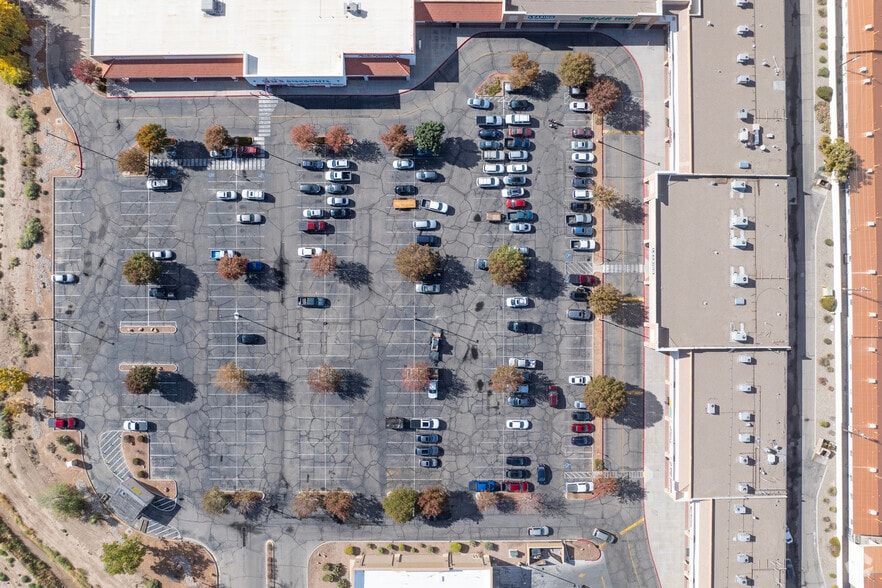 More Photos Of 3211-3231 Coors Blvd SW, Albuquerque Unknown For Lease