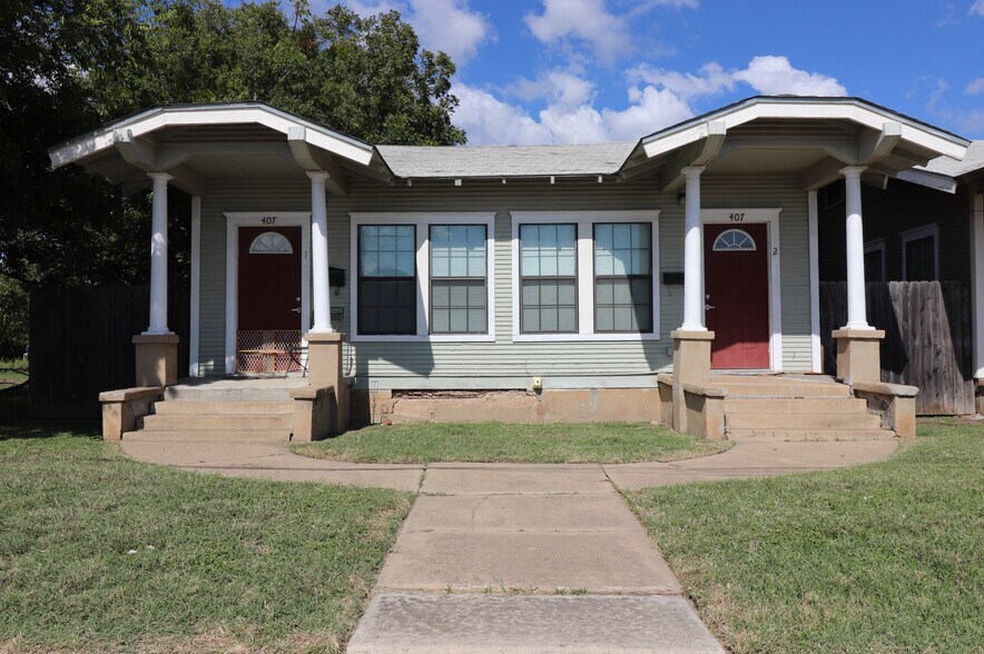 More Photos Of 401 Main St, Brownwood Apartments For Sale