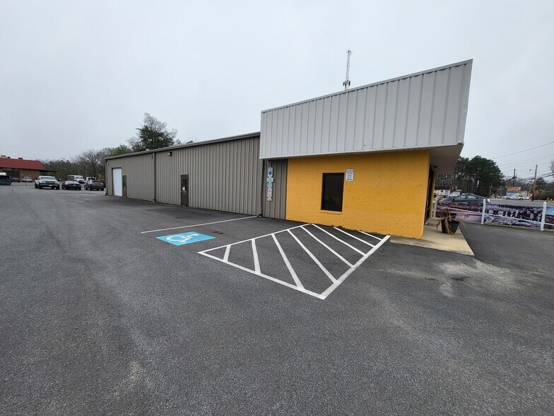 More Photos Of 2860 Old Washington Rd, Waldorf Warehouse For Lease