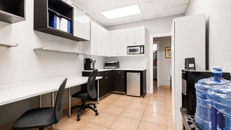 More Photos Of 14701 SW 137th St, Miami Light Distribution For Lease