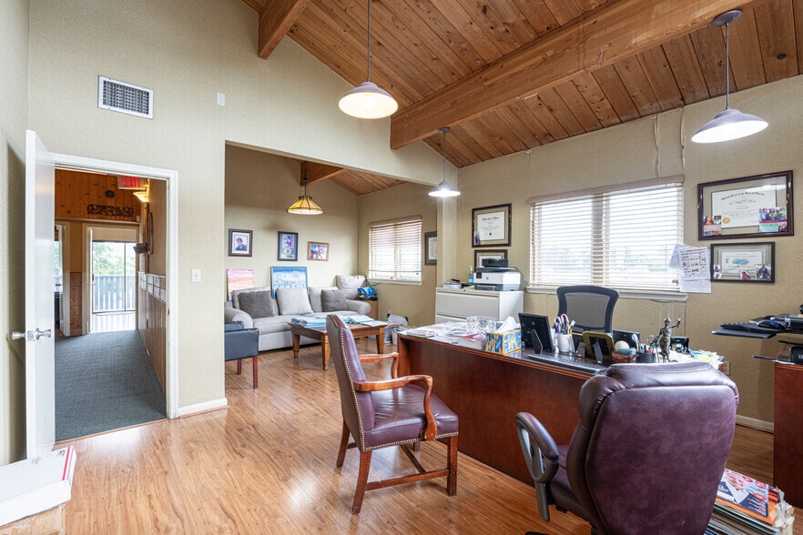 More Photos Of 6190 NW 11th St, Sunrise Office For Sale