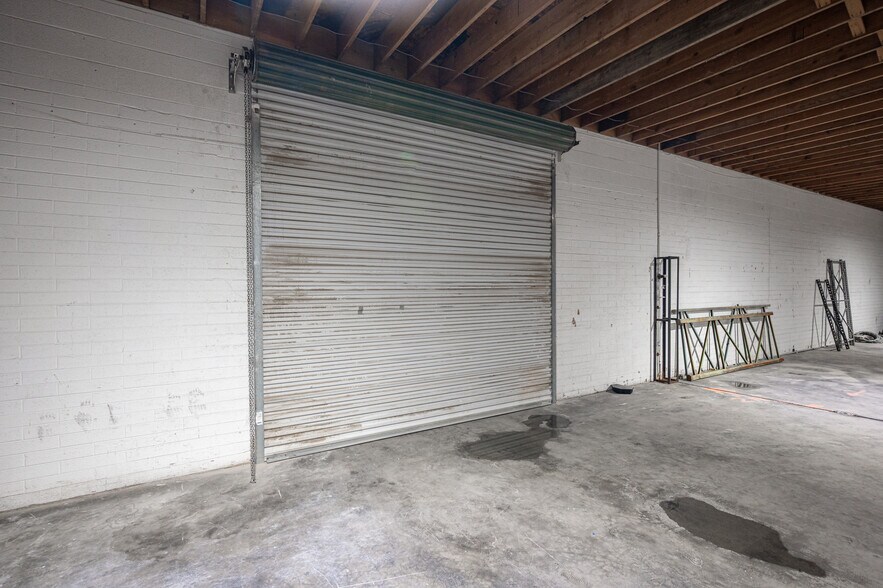 More Photos Of 2310-2315 Western Ave, Las Vegas Warehouse For Lease
