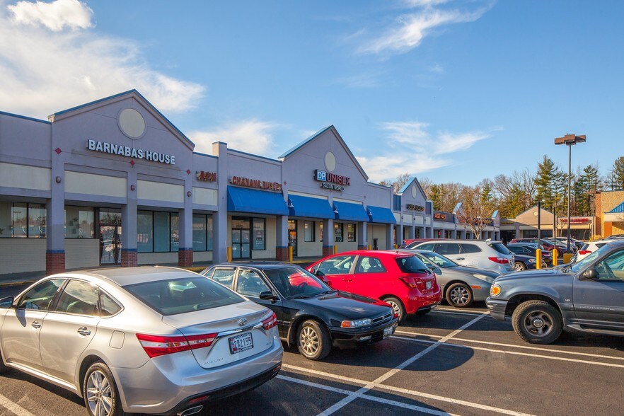 More Photos Of 10515-10631 Greenbelt Rd, Lanham General Retail For Lease
