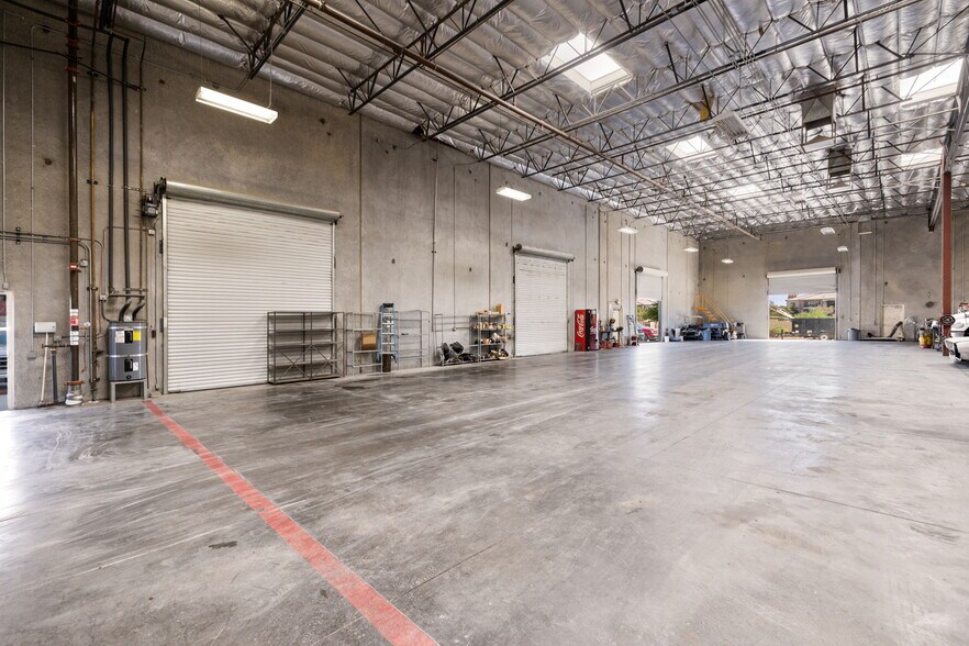 More Photos Of 72203 Adelaid St, Thousand Palms Industrial For Sale