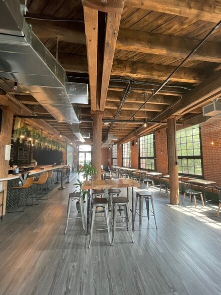 More Photos Of 222 Lake Ave, Yonkers Manufacturing For Lease