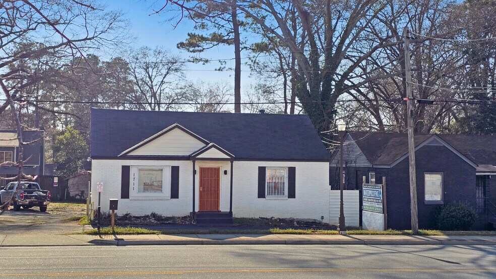 More Photos Of 1711 Candler Rd, Decatur Office Residential For Sale