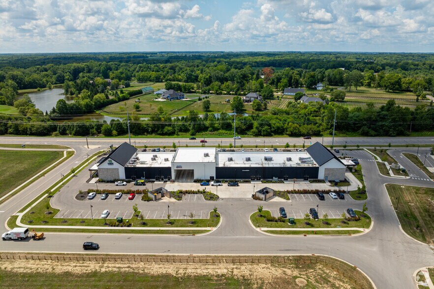 More Photos Of 3091 S US 421, Zionsville Storefront For Sale
