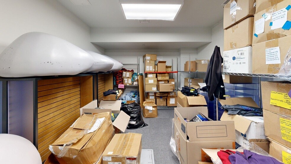 More Photos Of 550 Somerset Ter NE, Atlanta General Retail For Lease