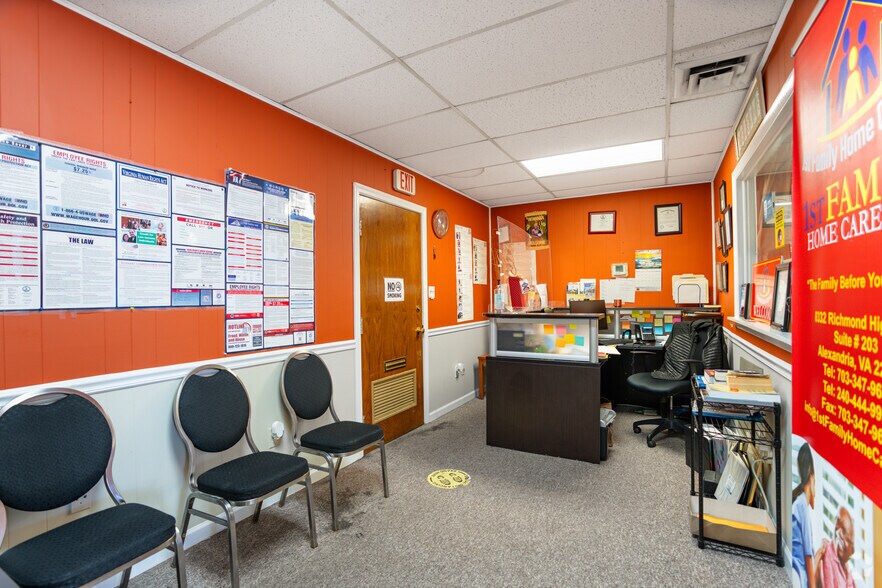 More Photos Of 8332 Richmond Hwy, Alexandria Storefront For Lease