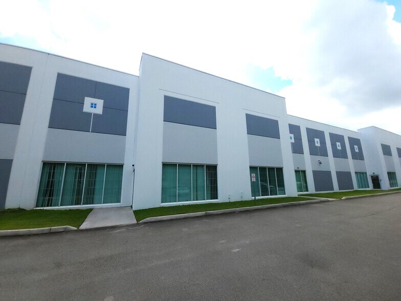 More Photos Of 4405-4493 NW 97th Ave, Doral Industrial For Lease