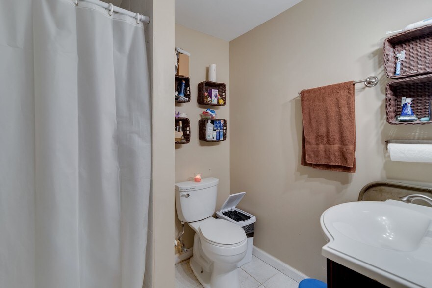 More Photos Of 53 Audrey Ave, Oyster Bay Storefront Retail Residential For Sale