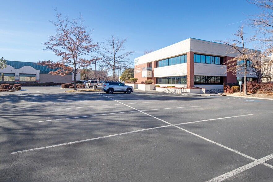 More Photos Of 5220 Neil Rd, Reno Medical For Lease
